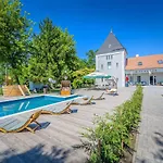 Hotel Herczeg Udvarhaz 4*