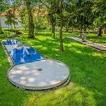 Herczeg Udvarhaz Hotel