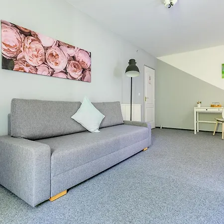 Herczeg Udvarhaz Hotel *