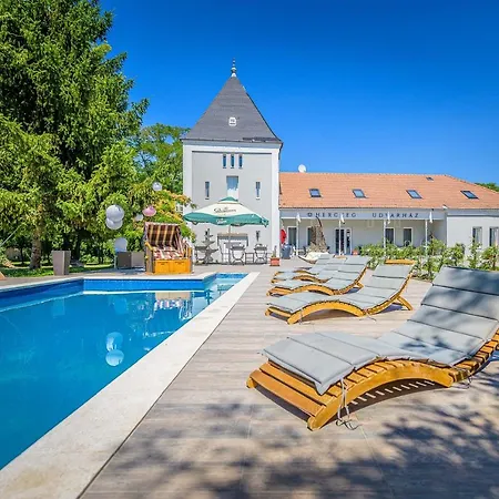 Herczeg Udvarhaz 4* Poroszlo